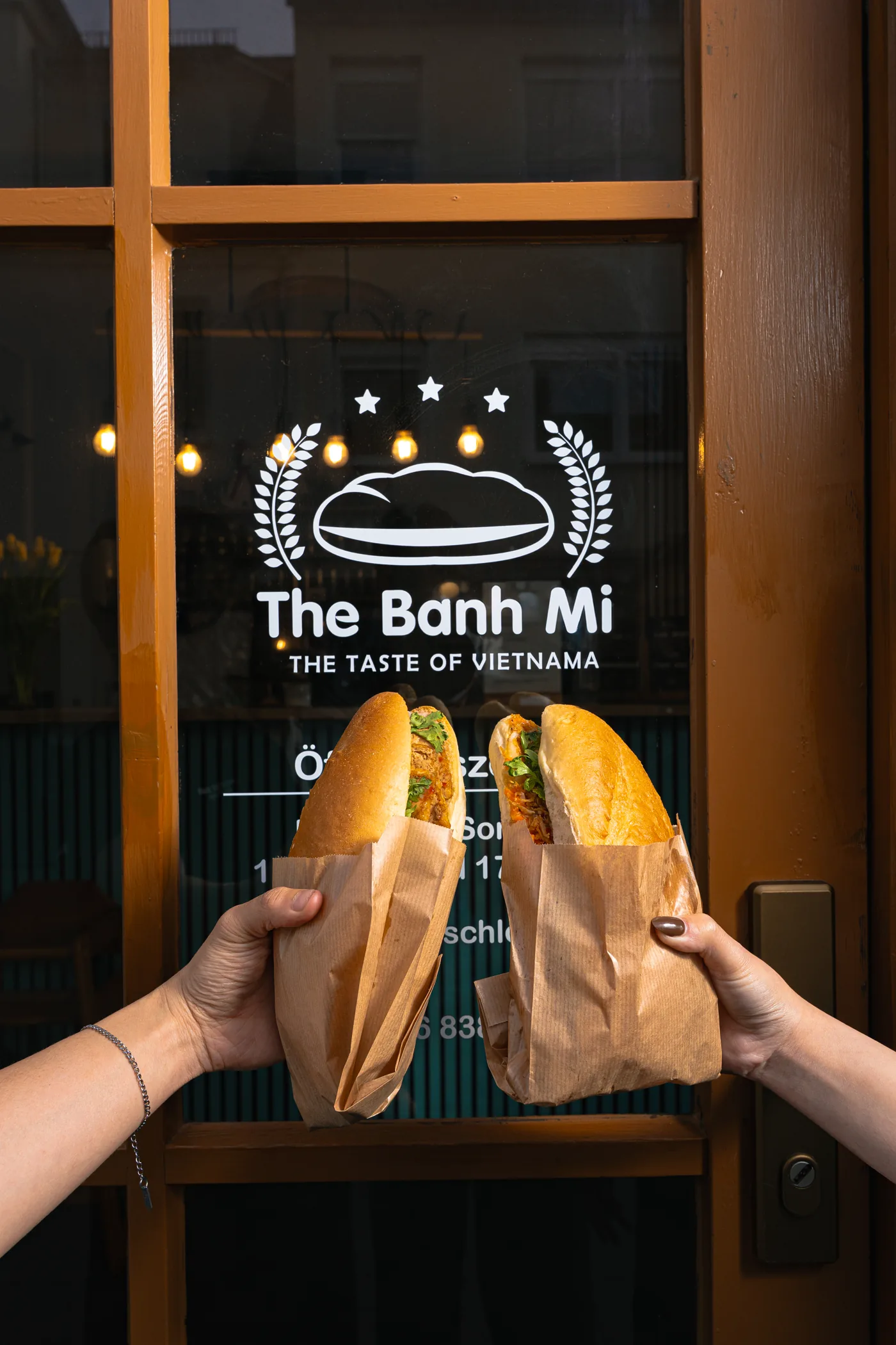 Bánh Mì vor unserem Restaurant in Erlangen